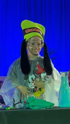 happy cild. #disney #halloween #family #mrbeast #shortvideo