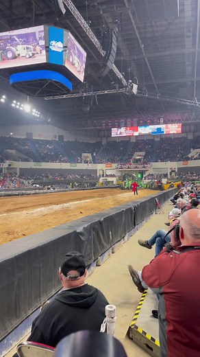 “Straight Outta Line” Claas Pro Stock Tractor at the 2023 National Farm Machinery Show Championship Tractor Pull! Catch this tractor pulling this Friday night in Freedom Hall!! #tractorpulling #claas #diesel #turbo #prostock #turbocharged #tractorpull | Thurston Pulling Photos