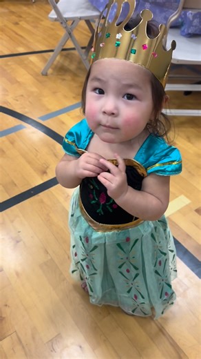 Frozen Birthday party for our 2 and 6 year old!! Turned out great! Lots of amazing kids and parents! Thanks to those who tamook the extra time and effort to make it tonight! Our girls felt so loved by the generosity and friendship’s! #birthday #momlife #frozen #elsaandanna #sahm #viralvideo #homeschool #momlife #homeschoolersoftiktok #fyp #sahm #sahmlife #viraltiktok #momsoftiktok #homeschoolmom #letitgo #birthdaylove #friendship | The Light we Share