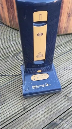 sebo vacuum cleaner fail. #reseller #charityshopfinds