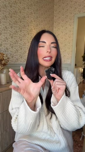 ✨ Glow Up Your Home in 2025 — Budget-Friendly Edition ✨ Part 15 of my 25 Interior Design Tips for 2025 — and a special Black Friday edition. 🤍 To shop Black Friday sales, comment “Friday” Because you can have nice things… and honestly? You deserve them. I’m a firm believer that creating a beautiful home doesn’t require a designer budget — just smart choices, a little strategy, and knowing exactly where to invest vs. save. And with these Amazon Black Friday sales? This is your moment to glow UP 