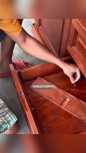 This Furniture Design Outsmarts Thieves 😳🪑