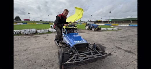 I drive a Brisca F1 Stockcar!!