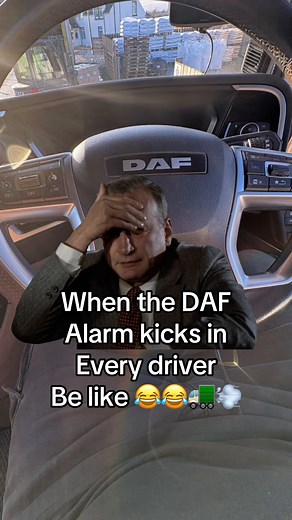 DAF Alarm Reactions: Hilarious Truck Driver Moments