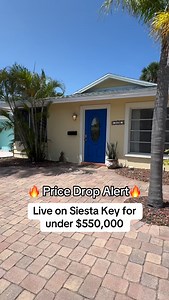 Your tropical retreat on Siesta Key is waiting 🌴 This beautifully maintained turnkey furnished 2-bed, 2-bath villa in Polynesian Gardens blends island charm with easy coastal living. ✨ Freshly repainted interior ✨ All-tile flooring ✨ Granite countertops & stainless steel appliances ✨ Spacious back patio for dining alfresco or soaking in the island breeze ✨ New roof (March 2025) new water heater (2025) Enjoy a heated pool, private fishing pier on the Intracoastal, and lush tropical surroundings 
