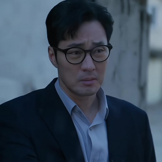 Manager Kim Backstory Explained – Agent Kim Reactivated