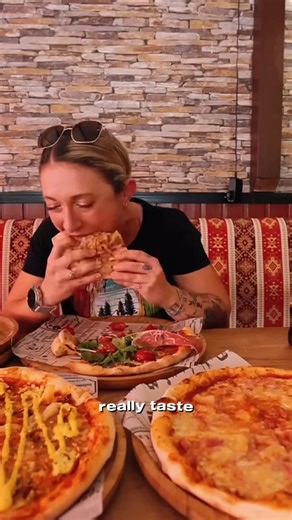 200 Cash If I'm The FIRST Person To Finish The 5x Pizza Challenge!! - p.2 #katinaeatskilos #foodchallenges #fyp #pizza #dessert