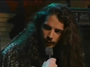 10K views · 1.3K reactions | SOUNDGARDEN Outshined + interview Live on Hangin' with MTV December 11th 1991 | The YEAR Grunge BROKE | Facebook