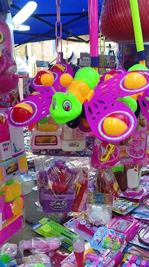 WORM NA MAY PAKPAK KAKAIBANG TOYS DIN OH/PARANG ALIEN TOYS?#wow#trendingtoys#amazing#shorts#viral