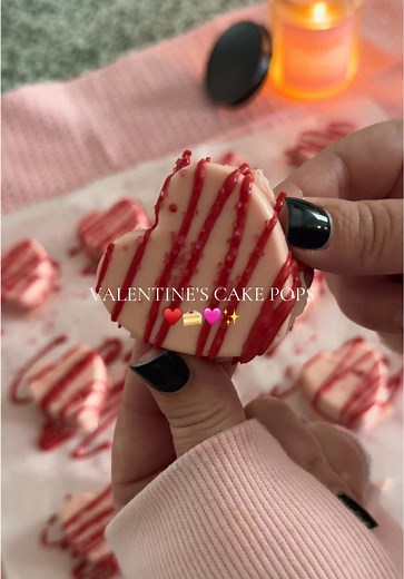 Valentine’s Day Heart Cake Pops Recipe