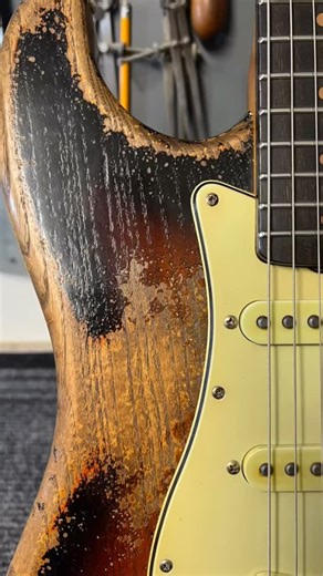 Sunburst 60s 🎸 @fraserguitars #reclaimthetone #relicguitar #vintagemaster #stype #ttype #sunburst #stype #sunburst #ttype | Fraser Guitars