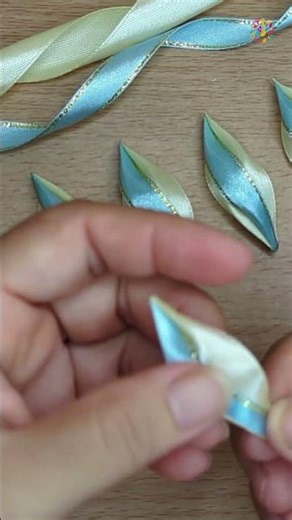 Turn Simple Ribbon into This Gorgeous Flower 🌼