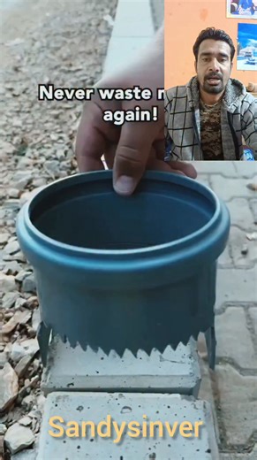 Sandy Sinver on Instagram: "“5 इंच दीवार पर मसाला लगाने का कमाल का जुगाड़ 😲 | प्लास्टिक पाइप से Zero Waste काम” #DesiJugaad #MistriJugaad #ConstructionHacks #ZeroWasteWork #IndianJugaad #ViralReel"