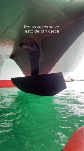 790K views · 6.2K reactions | ⚓ Así entra en acción el T-Foil ¿Sabes para qué sirve?  Este sistema con forma de T estabiliza el barco mientras navega  Reduce el movimiento vertical y hace el viaje mucho más cómodo, incluso con oleaje. ¿Sabrías decirnos qué fast ferries de nuestra flota lo tienen? ️Te leemos en comentarios #Innovación #FastFerry #confort #viajarenbarco #ferry #transportemarítimo | Baleària | Facebook