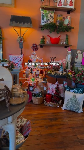 If shopping is on your to-do list (and we know it is 😉), Historic Downtown Acworth is just the place to find a little something special for everyone on your gift list! 🎁 Check out our latest blog post for your guide to gifts in Acworth at the link in our bio or head straight over to www.visitacworth.com! | Visit Acworth