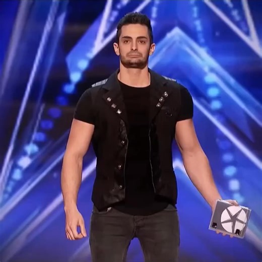 Magician Florian Sainvet Performs Rind-Bending Magic With CDs! | ASMR Pulse