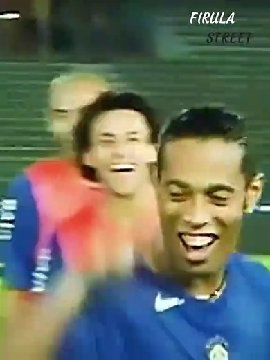 Mastering Ronaldinho's Freestyle Skills