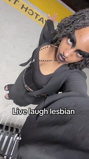 Shoutout to all my lesbian goths fr. #wlw #gothic #goth #lesbiansoftiktok #sapphic