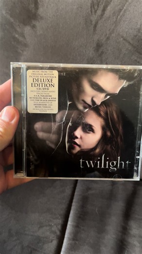 Twilight Deluxe Soundtrack: Original Motion Picture CD & DVD