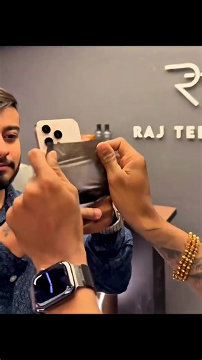 Samsung Flash Power vs. iPhone 17 Pro Max