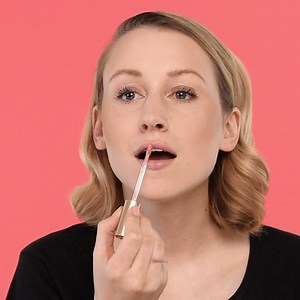 15K views · 123 reactions | This week's tutorial is all about sweatproof makeup! Watch as MECCA makeup artist, Emily shows you her fool-proof routine. Watch full video here // goo.gl/Uxg9iK | MECCA | Facebook