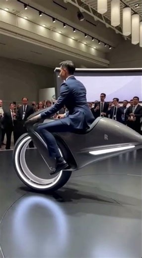 Next Gen Rolls Royce Futuristic One Wheeler Bike Concept #nextgenai #robotai
