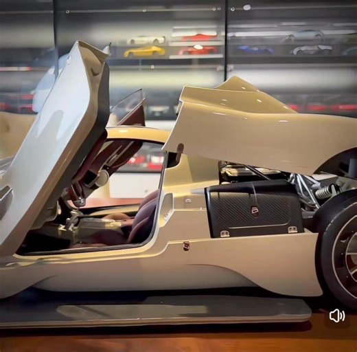 Pocher 1:8 Pagani Utopia Alloy Full Finished Model | The Hobby Center