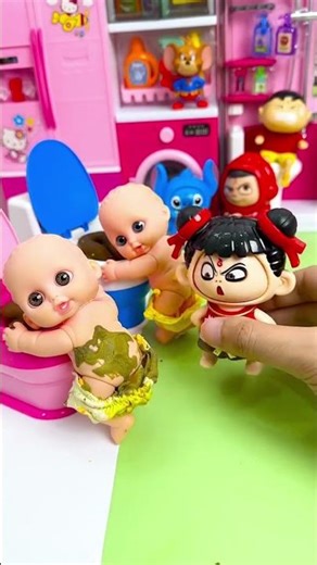 Wait for the Messy Twist! 😂👶Gross but Hilarious Diaper Change! 🤢✨ #satisfying