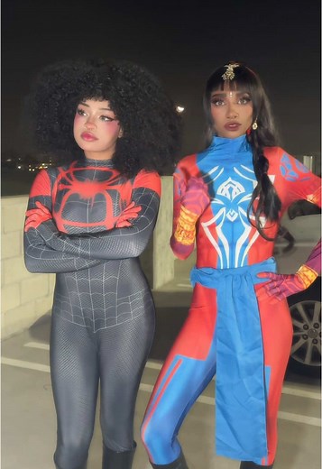 Spiderman Across the Spiderverse Cosplay at Eden's Fall