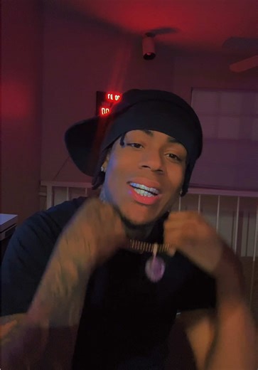 cjworld💜 (@_cjworldd)’s videos with Wild Thots - A Boogie Wit Da Hoodie