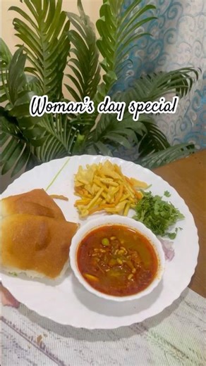 Authentic Misal Pav by Mom | Maharashtrian Street Style Misal Pav | Homemade Spicy Misal Pav