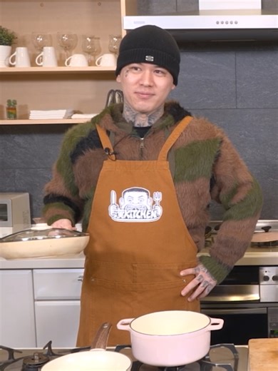 YZERRのエプロンタイムと漢キッチンの魅力