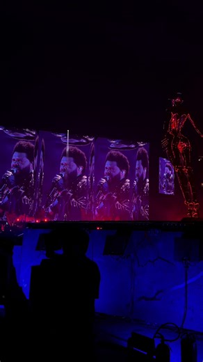 reflections laughing / high for this / house of balloons live 8/31 #theweeknd #fyp #abel #concert