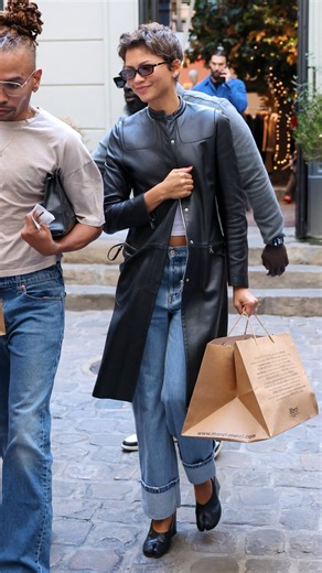 ZENDAYA’S PARIS STREET STYLE IS SO COOL 🔥 #Zendaya