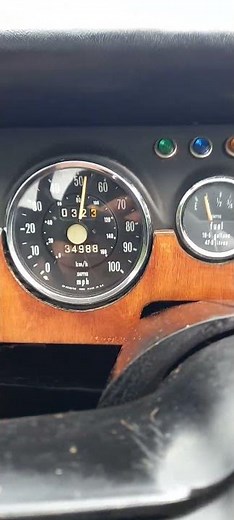 Fixing a bouncing Smiths speedo needle #automobile #mechanic #diy