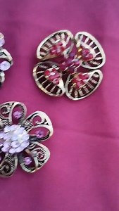Five Vintage Brooches in One Lot - Etsy Australia
