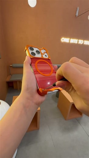 High-end mobile phone case, sunset texture, so beautiful.#iphone17promax #creative #metel #iphone