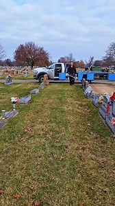 The aluminum board sticking out in front of the vault bothers me so much, but it's preferred over having the foundation of the Headstone cave in and wind up in the bottom of the grave. This is the process of setting a Wilbert Continental. #CapCut #FYP #funeralservice #vaultcart #fyp #graveyard #swinging #foryou #wilbertcontinental #graveyardtok #cemeterytok #grave #cemetery #trurebel #usarmy #johnnyhandler #graveside #Funeral #committalservice #burialvault #wilbertburialvaults #Continental #vaul