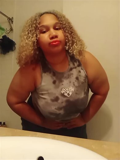 XOXO_Bella (@its_bellbell5)’s videos with original sound - samm !!