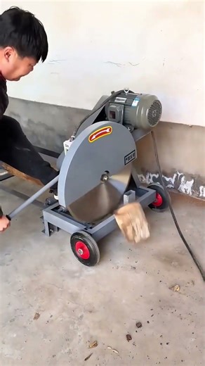 Wood cutting process with cold saw