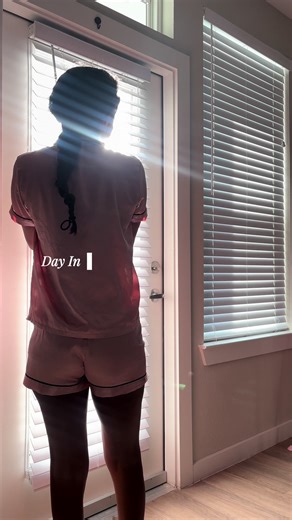 Back to waking up at 6am again 😩 #foryou #dayinmylife