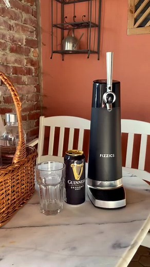 Pouring Guinness with Fizzics Draught Unit