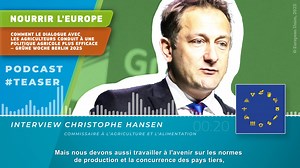 Du 17 au 26 janvier 2025, tous les acteurs de l'agriculture et de l'industrie alimentaire ainsi que les représentants des associations agricoles et de la Commission européenne se sont réunis à Berlin. 300.000 visiteurs étaient attendus. Comme chaque année, nous, de « Nourriture pour l'Europe », étions présents à la Grüne Woche, la Semaine verte de Berlin, pour animer un débat pour notre podcast. Il y a exactement un an, en janvier 2024, les agriculteurs manifestaient. Ils réclamaient des prix et