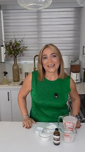 A comer TEMBLEQUE que es Navidad !!! Esta es la receta del TEMBLEQUE tradicional, el de las cocinas de antes. Es una crema de coco deliciosa !!! #tembleque #navidad #cocinapuertorriqueña #recetaspuertorriqueñas #tradiciones #postrestradicionales | Maria Jose