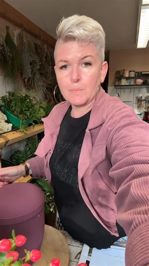 Trauerfloristik 🩷🩷 . . #trauerfloristik #blumen #florist #urne #urnenbestattungen #bestattung #funeral | mycasaflora.de