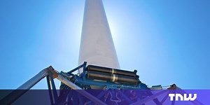 SpaceX's Reusable Grasshopper Rocket Hovers to 1,066 Feet