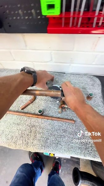 LOZLIN Heavy-Duty Ratchet Pipe Wrench for AirConditioning Repair, Multi-Use with High-SpeedSteel Blades, Zinc Alloy Construction, Ideal for Various Pipe Types##TikTokMadeMeBuyIt##FYP##DealDrops##ToolTok##plumbing