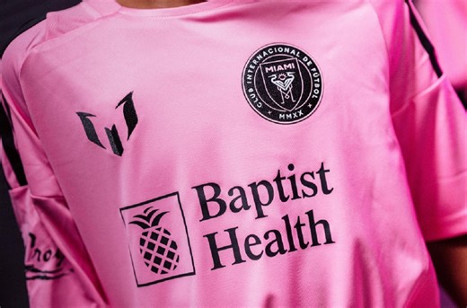 Messi viste al Inter Miami con su logo