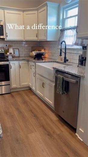 ➡️RUG link and a discount code are in my bio 😉 Our kitchen gets lots of use so having a beautiful and functional rug is key. This one from @ruggable is washable and interchangeable! You can swap out the rug design by easily changing the topper. Use the code OLIVEANDOAKHOME10 to save 10% off your next ruggable rug! #ruggable #ruggablepartner #kitchenrug #washablerugs #kitchendesign #kitchendecor #kitchenruggable