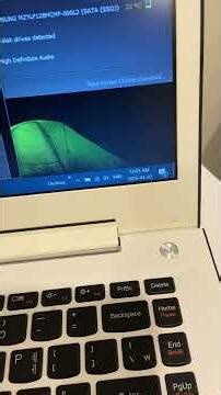 Power cycling my Ideapad 500S laptop #retropc #windows #thriftstorefinds #pcmaintenance